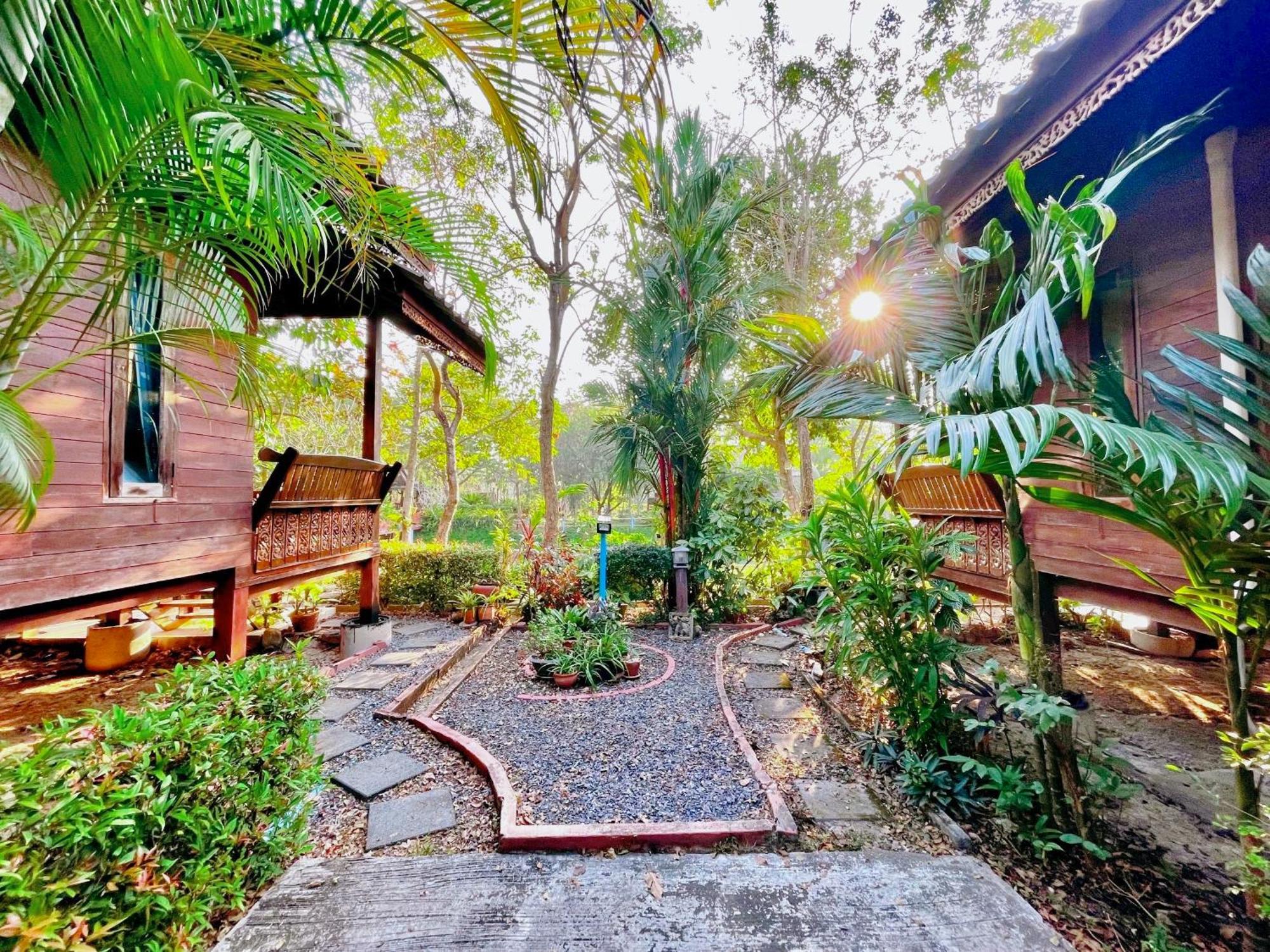 Panpim Resort Noen Hom Exterior foto