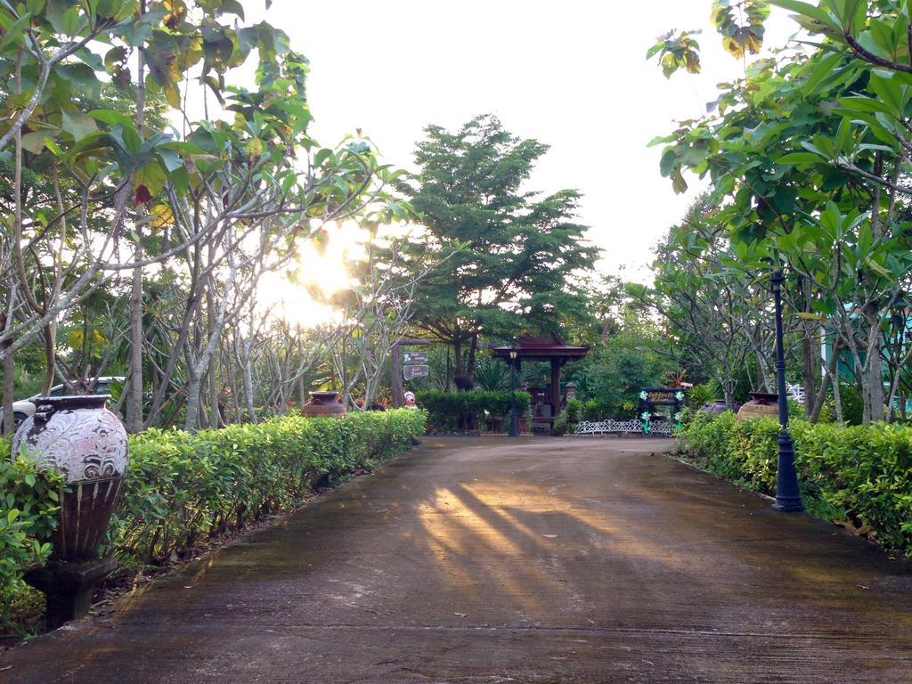 Panpim Resort Noen Hom Exterior foto